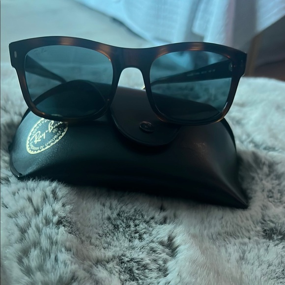 Ray-Ban Brown Classic Sunglasses - Picture 2 of 3